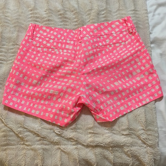 Lilly Pulitzer Callahan Shorts - Picture 2 of 4